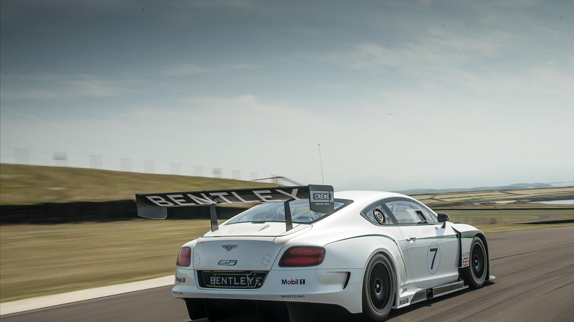 布伦特福德爆冷战胜劲旅，士气高涨，布伦特福德吧