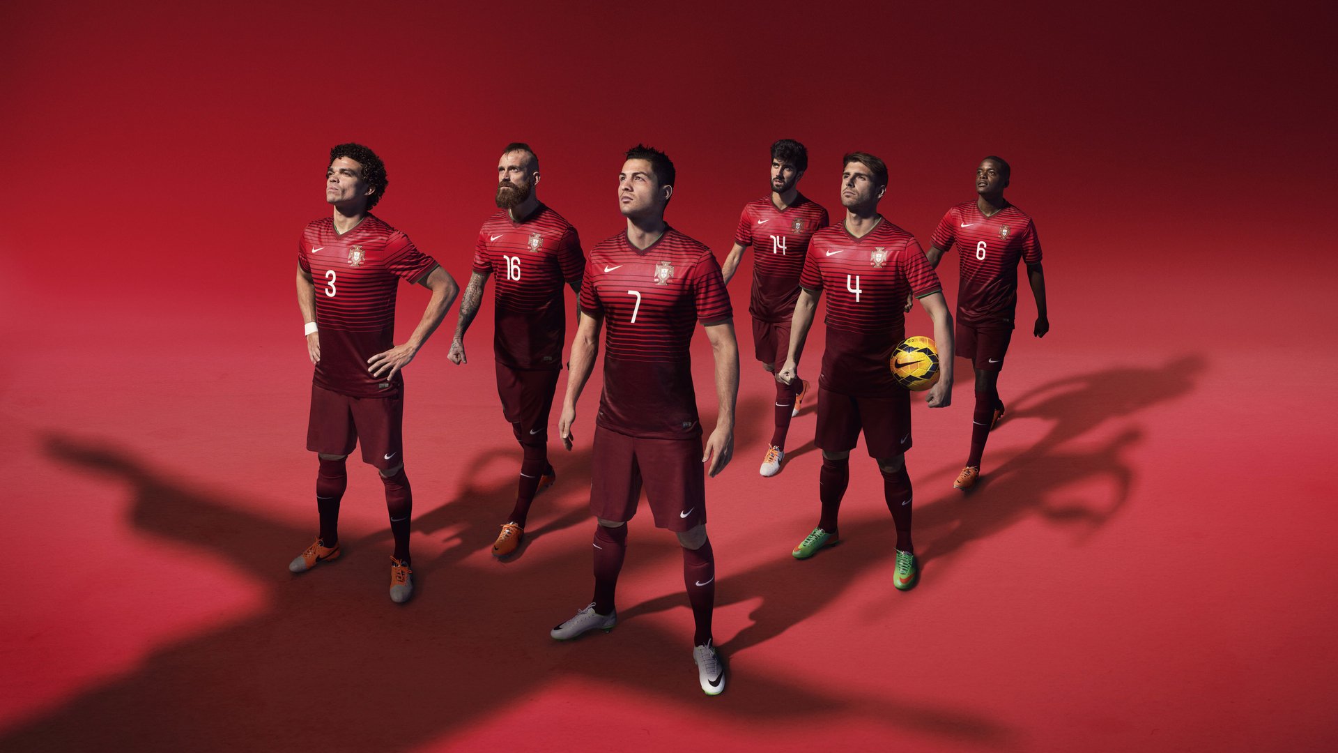 未来绿色智能足球场馆成为城市新地标，科技与绿色融合，智能足球场设备采购