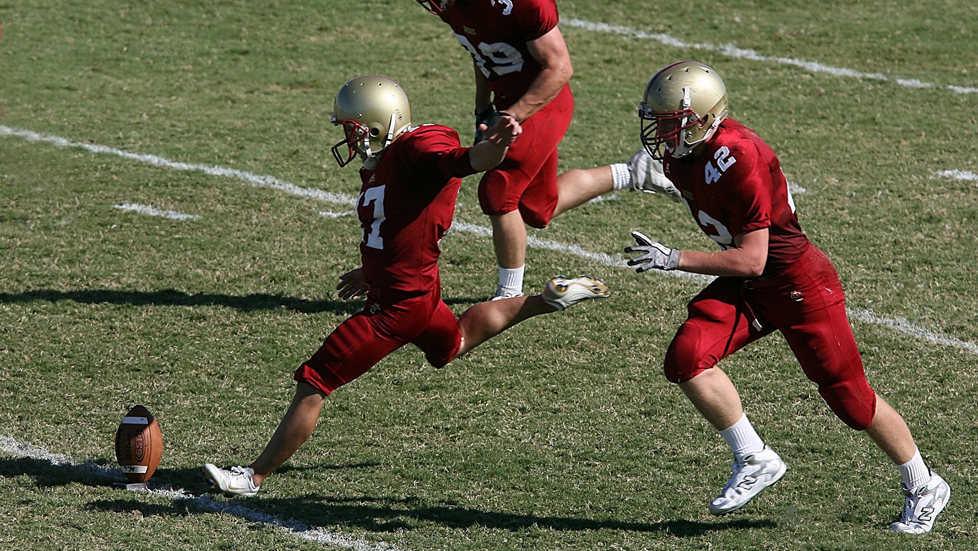 中学篮球推广篮球竞技礼仪规范培养良好风气，篮球赛推广